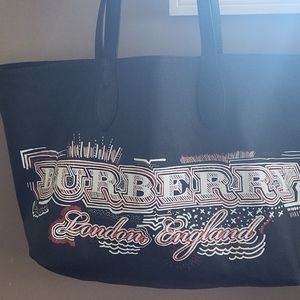 Burberry tote